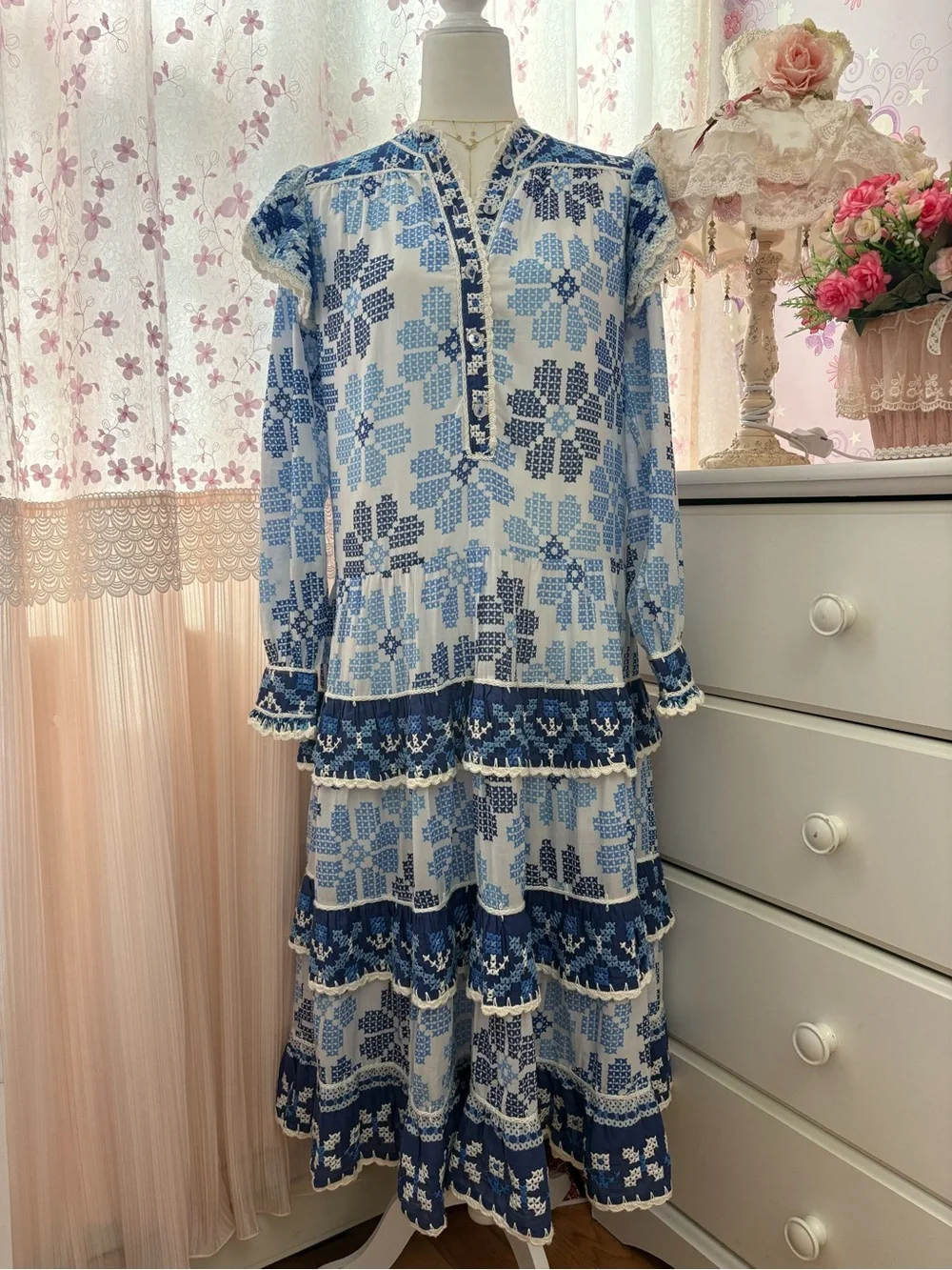 Farm Rio Off-White Stitched Flowers And Girls Midi Dress - Picture 3 of 11